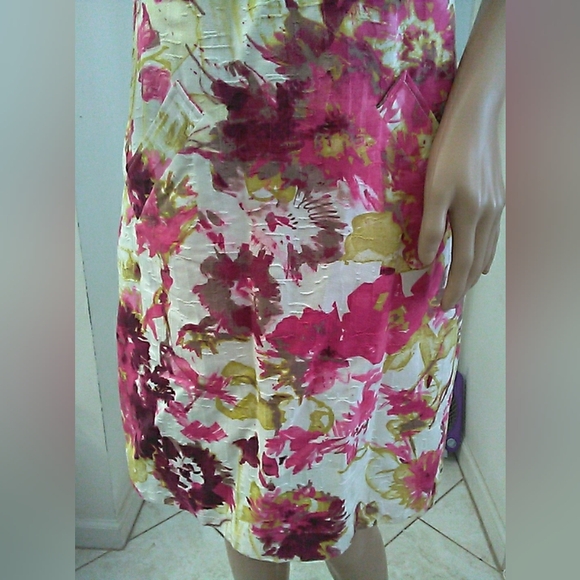 NWOT Willi Smith Floral Shift Dress in Pink, White & Gold POCKETS & BUTTONS SZ.6 - Picture 9 of 10